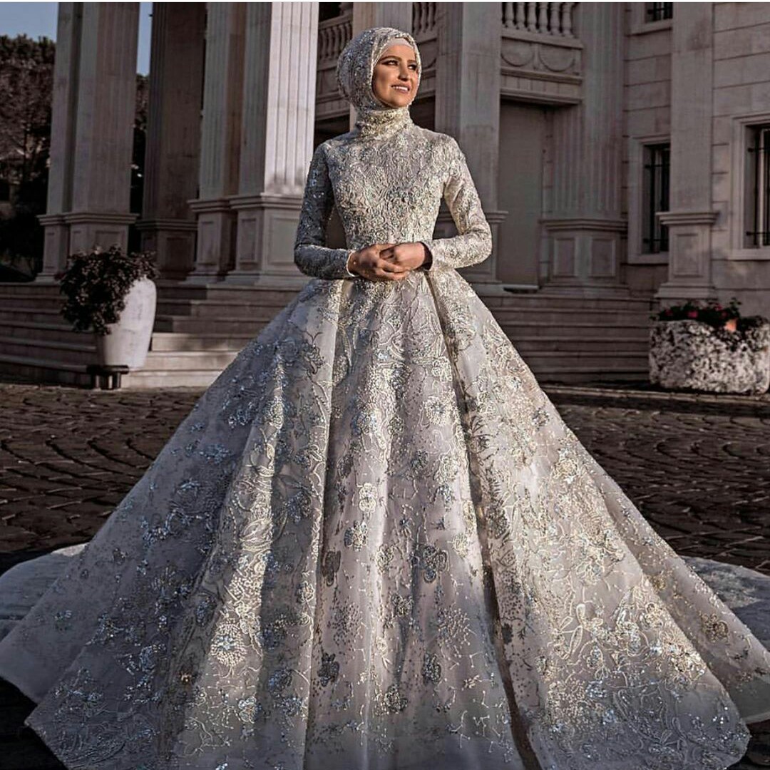 Ball Gown Wedding Dresses High-neck Long Sleeves Beaded Lace Appliqued Sequins Bridal Gown Ruffle Court Train Custom Made Robes De Mariée