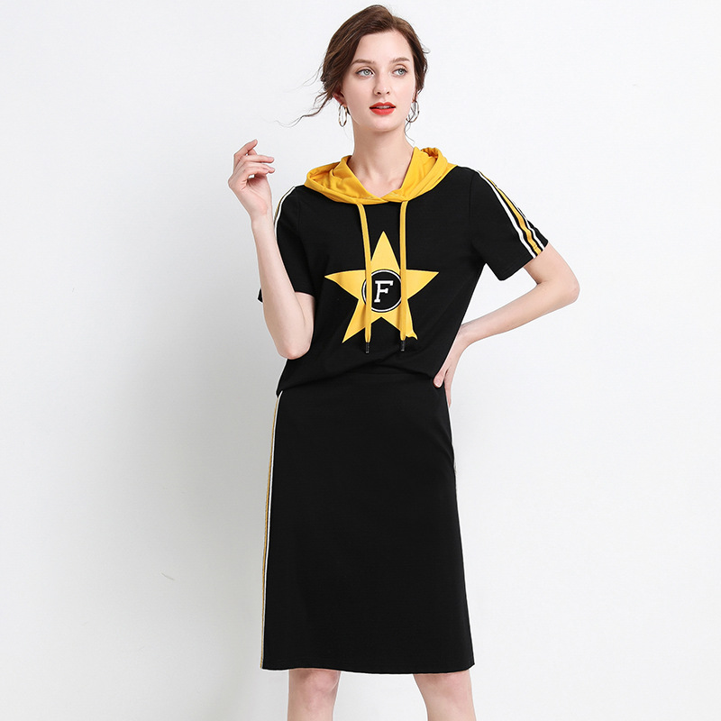 Fat Sister Large Size Women's Two-Piece 2020 Summer New Korean Version of the Wild Loose Skirt Suit, Black
Fat Sister Large Size Women's Two-Piece 2020 Summer New Korean Version of the Wild Loose Skirt Suit, Black
