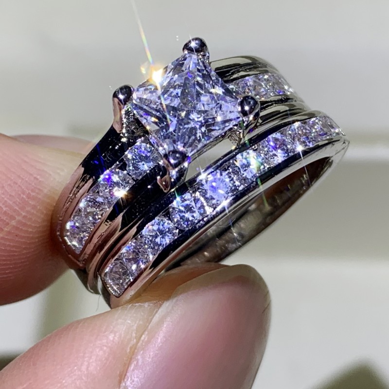 Victoria Top Selling Couple Rings Vintage Jewelry 925 Sterling Silver Princess Cut White Sapphire CZ Diamond Women Wedding Bridal Ring Set