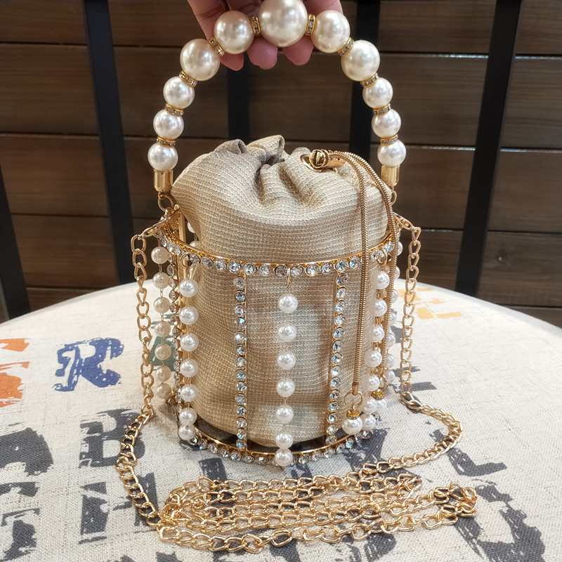 Designer-INS Pearls Metallic Cage Evening Clutch Bag Women Hollow Out Bucket Bag Acrylic Chain Handbag Bridal Beaded Shoulder, Blue
Designer-INS Pearls Metallic Cage Evening Clutch Bag Women Hollow Out Bucket Bag Acrylic Chain Handbag Bridal Beaded Shoulder, Blue