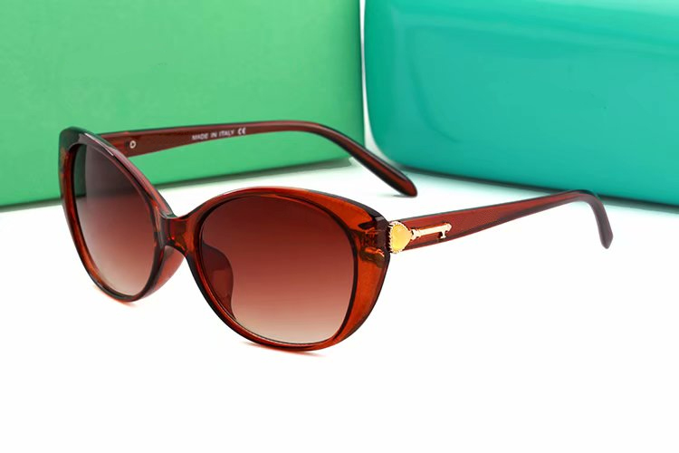 Wholesale-Brand Designer Cat Eye Sunglasses Fashion Evidence Sunglasses Key Decoration Womens Driving Eyewear Retro Travel Sun Glasses
Wholesale-Brand Designer Cat Eye Sunglasses Fashion Evidence Sunglasses Key Decoration Womens Driving Eyewear Retro Travel Sun Glasses