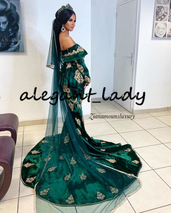 Karakou Negafa Mermaid Wedding Dresses 2020 Hunter Green Velvet Caftan Kaftan Long Sleeve Gold Lace Marocaine Wedding Gown