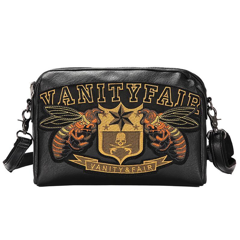 Factory wholesale women handbag street trend leather Messenger bag exquisite embroidery fashion shoulder bags outdoor sports leisure fashions handbags, Black(boutique box)
Factory wholesale women handbag street trend leather Messenger bag exquisite embroidery fashion shoulder bags outdoor sports leisure fashions handbags, Black(boutique box)
