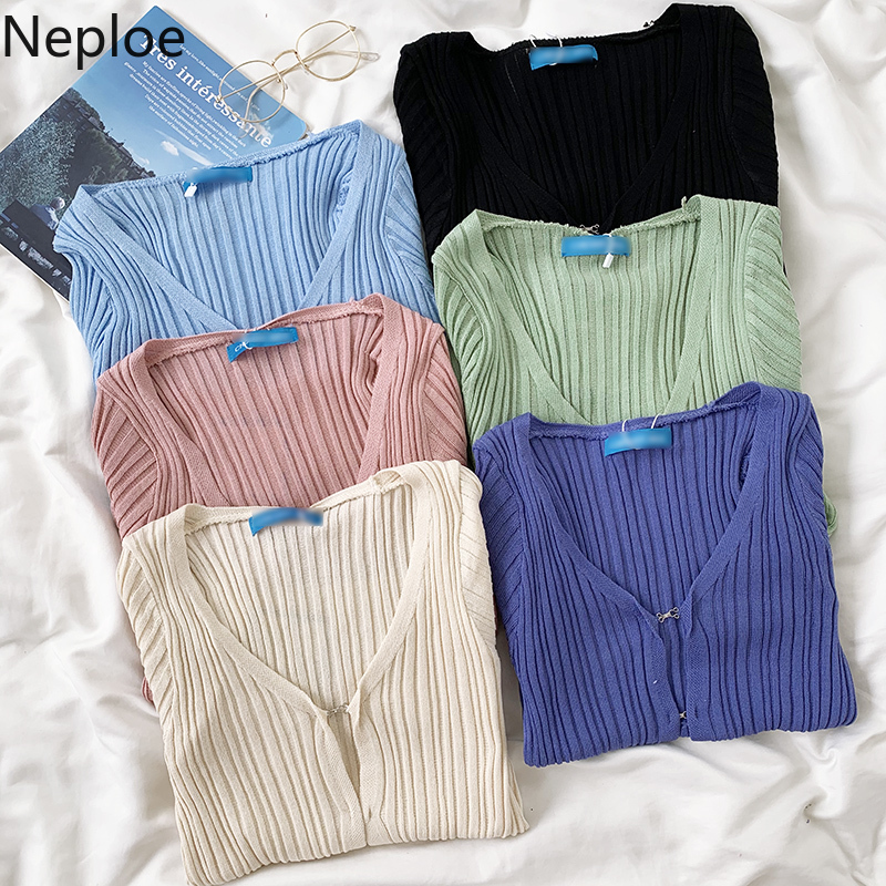 Neploe Women Slim Knitted Short Tops Short Sleeve Single Breasted V-neck Knitwear 2020 Spring Summer New Solid Sexy Jumper 4B704, Black 
Neploe Women Slim Knitted Short Tops Short Sleeve Single Breasted V-neck Knitwear 2020 Spring Summer New Solid Sexy Jumper 4B704, Black