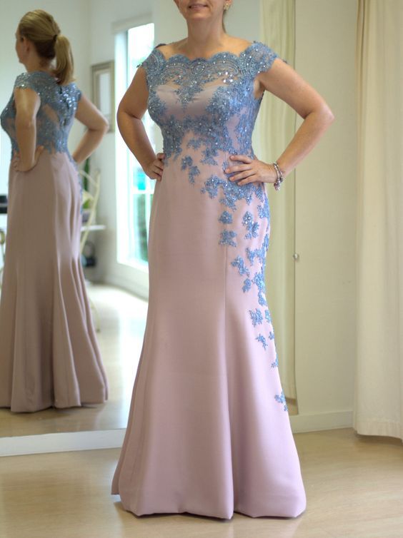 2020 Gothic Blush Blue Applique Mother Of The Bride Dresses Evening Gowns Elegant Mermaid Cap Sleeve Beaded Bridal Dress Groom Party Dress
2020 Gothic Blush Blue Applique Mother Of The Bride Dresses Evening Gowns Elegant Mermaid Cap Sleeve Beaded Bridal Dress Groom Party Dress