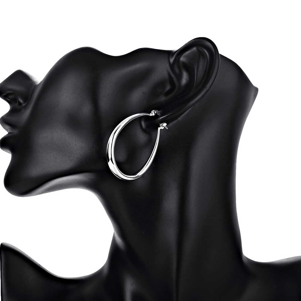 Three-dimensional U-shaped earrings,925 silver earrings,fashion earrings,high grade sterling silver plate earring.ZSSE-080
Three-dimensional U-shaped earrings,925 silver earrings,fashion earrings,high grade sterling silver plate earring.ZSSE-080