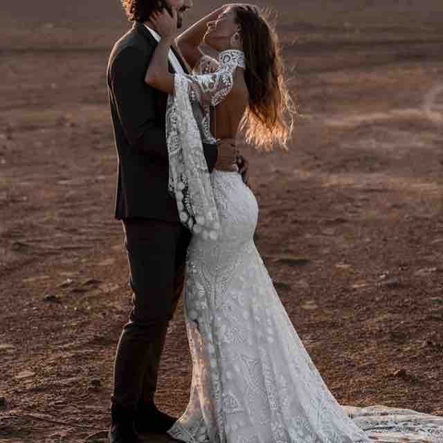 bohemian beach wedding dresses high neck bell long sleeve lace open backless boho bridal gowns wedding dress