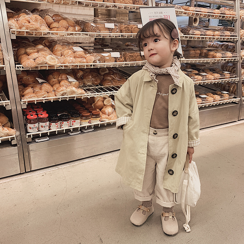 autumn new baby girls two color lining grid breathe Trench children contracted fashion long sleeve coat kids clothing
autumn new baby girls two color lining grid breathe Trench children contracted fashion long sleeve coat kids clothing