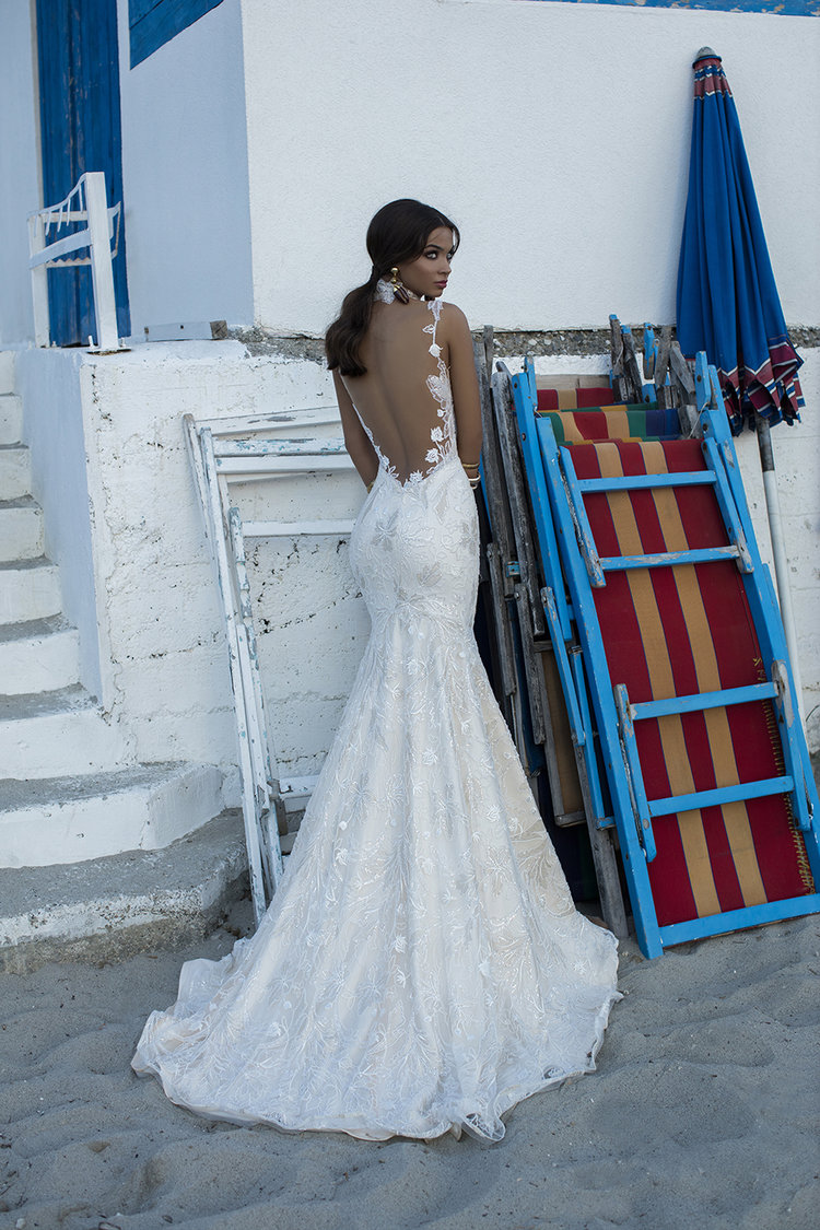 Sexy Mermaid Wedding Dresses High Neck Lace Appliqued Bead Sweep Train Backless Beach Wedding Dress Boho Plus Size Bridal Gowns