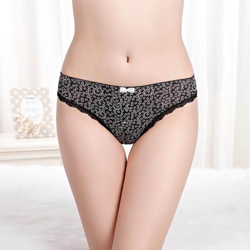 6Pcs/lot Small Floral Panties 95% Cotton Ladies Thongs Low-Rise G-String Bow Underwear Pants Comfortable And Soft Briefs, Blue
6Pcs/lot Small Floral Panties 95% Cotton Ladies Thongs Low-Rise G-String Bow Underwear Pants Comfortable And Soft Briefs, Blue