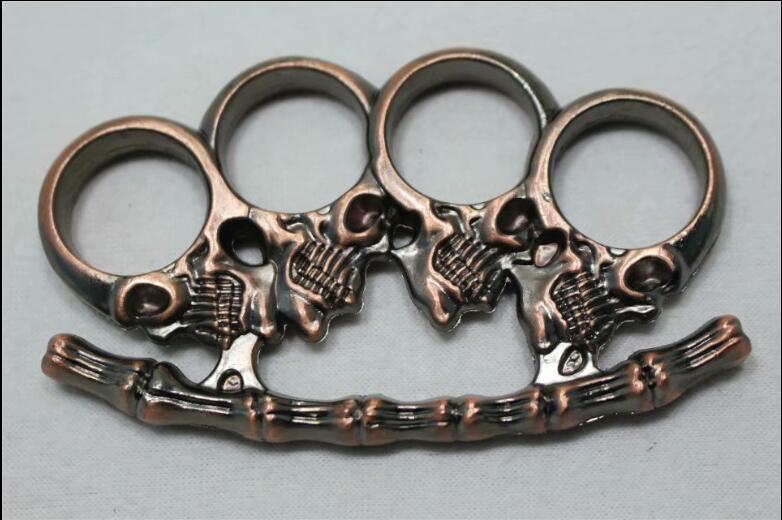 Hot Selling Skull Bottle Opener Dusters Tool Multi-functional Brass Knuckles Tactical Survival Self Defense EDC tools Free shippiing
Hot Selling Skull Bottle Opener Dusters Tool Multi-functional Brass Knuckles Tactical Survival Self Defense EDC tools Free shippiing
