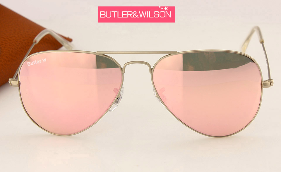 Wholesale-2017 new top fashion women men metal frame glass lens sunglasses pilot gold pink flash mirror blue in case 58mm, White;black
Wholesale-2017 new top fashion women men metal frame glass lens sunglasses pilot gold pink flash mirror blue in case 58mm, White;black
