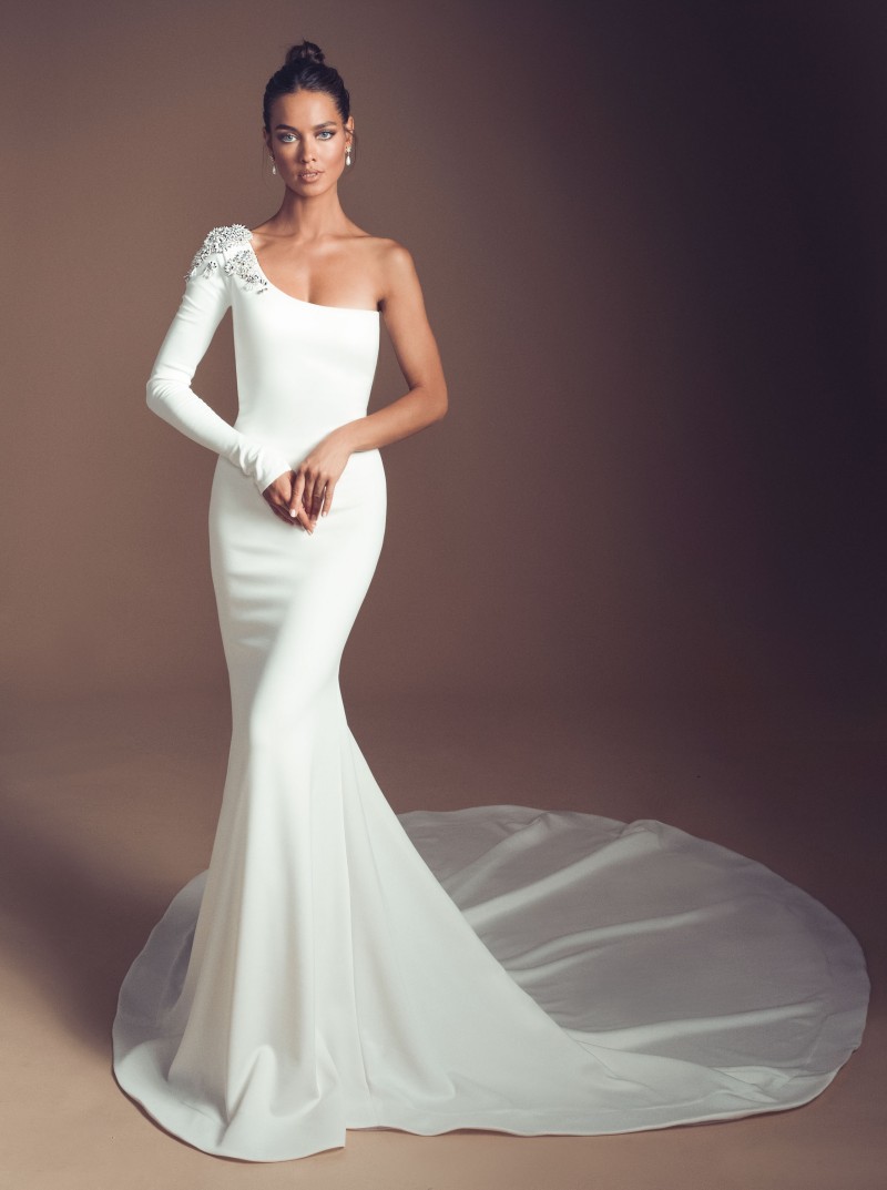 Elihav Sasson 2020 Mermaid Wedding Dresses One Shoulder Long Sleeves Satin Bridal Gowns Crystal Backless Sweep Train Wedding Dress Cheap