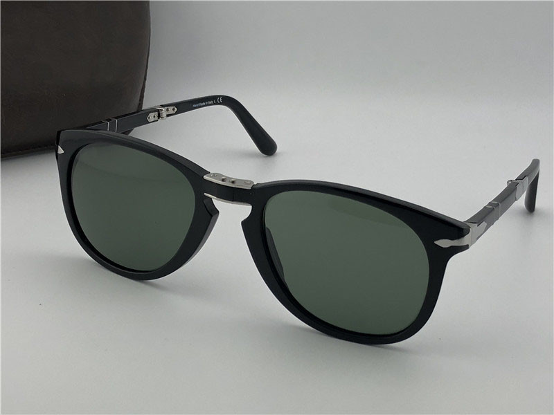 Fashion designer sunglasses 714 classic retro pilot folding frame glass lens UV400 protection eyewear with leather case
Fashion designer sunglasses 714 classic retro pilot folding frame glass lens UV400 protection eyewear with leather case