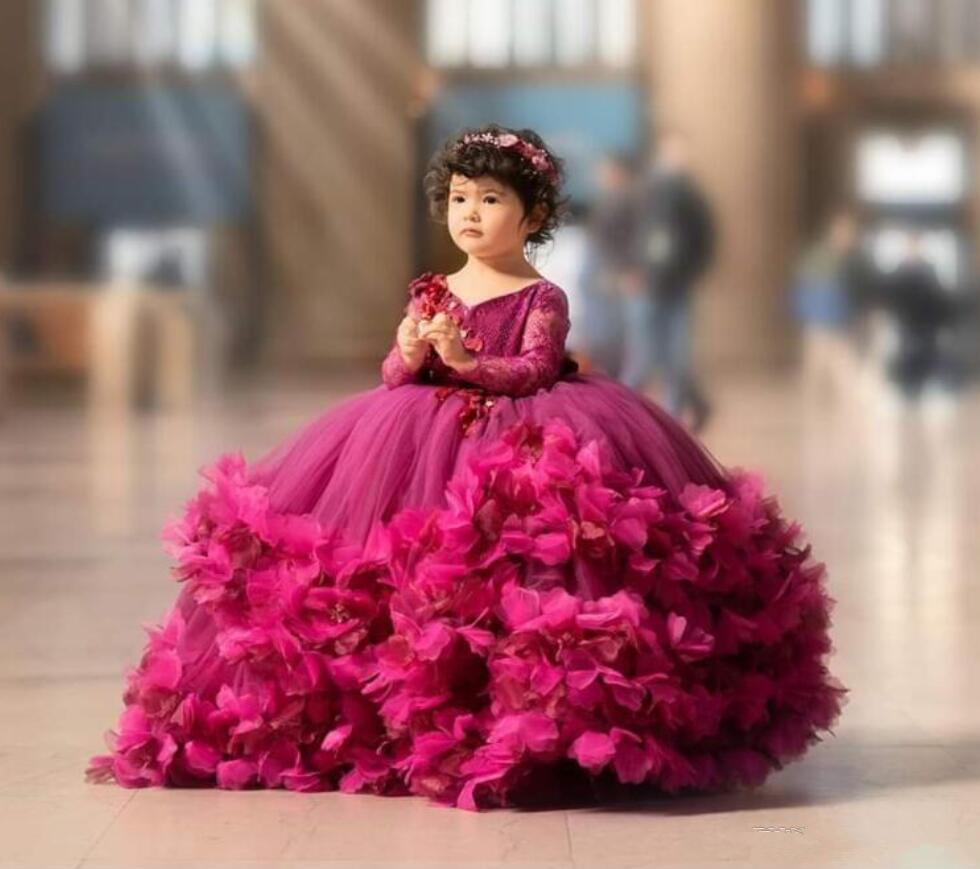 2020 Light Purple Ball Gown Flower Girl Dresses Lace Handmade Flower V Neck Kids Pageant Dress Long Sleeve Girls Birthday Party Gowns