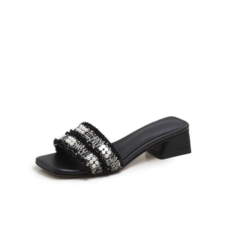 Kmeioo Fashion Pearl decoration flat slippers women shoes high quality low-heeled comfortable Casual summer women slipper, Beige
Kmeioo Fashion Pearl decoration flat slippers women shoes high quality low-heeled comfortable Casual summer women slipper, Beige