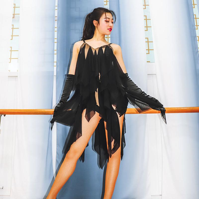 2020 New Black Sleeveless Bare Shoulder and Back Latin Dance Dress Dancing Performance Women Dress Ballroom Samba Tango LW494
2020 New Black Sleeveless Bare Shoulder and Back Latin Dance Dress Dancing Performance Women Dress Ballroom Samba Tango LW494