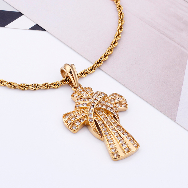 Men Hip Hop Domineering Cross Pendants Necklace 316L Stainless Steel Cubic Zirconia Setting 18K Gold Plated Jewelry