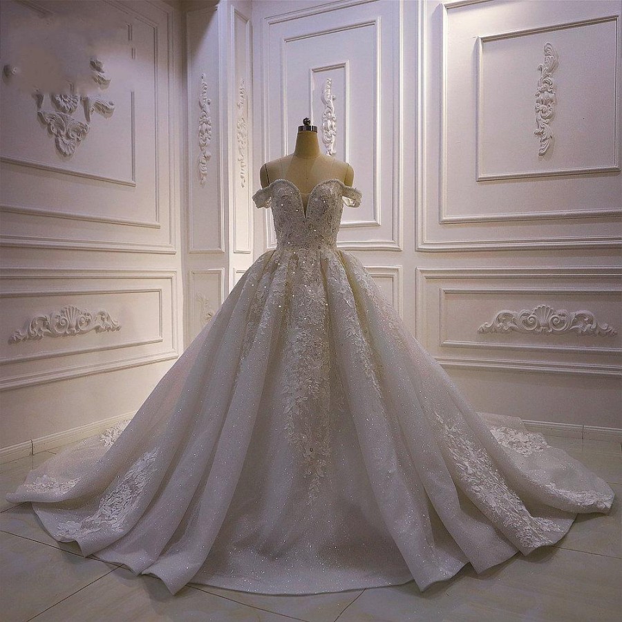 Luxury Sequined Beaded Ball Gown Wedding Dresses Vintage Arabic Dubai Crystal Plus Size Off Shoulder Bridal Gown, White
Luxury Sequined Beaded Ball Gown Wedding Dresses Vintage Arabic Dubai Crystal Plus Size Off Shoulder Bridal Gown, White