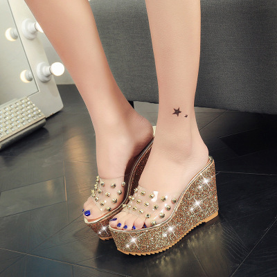 Summer 2020 new ladies style rhinestone women slippers round head wedge heel fashionable women's shoes, Gold
Summer 2020 new ladies style rhinestone women slippers round head wedge heel fashionable women's shoes, Gold