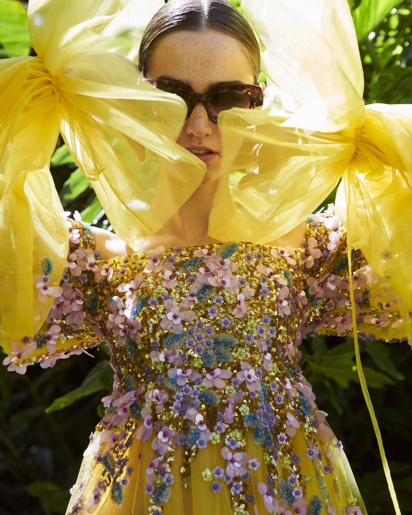 2020 Yellow Prom Dresses Bateau Neck Lace 3D Floral Flowers Beads Sequins A Line Fairy Evening Gowns Floor Length Special Occasion Gowns