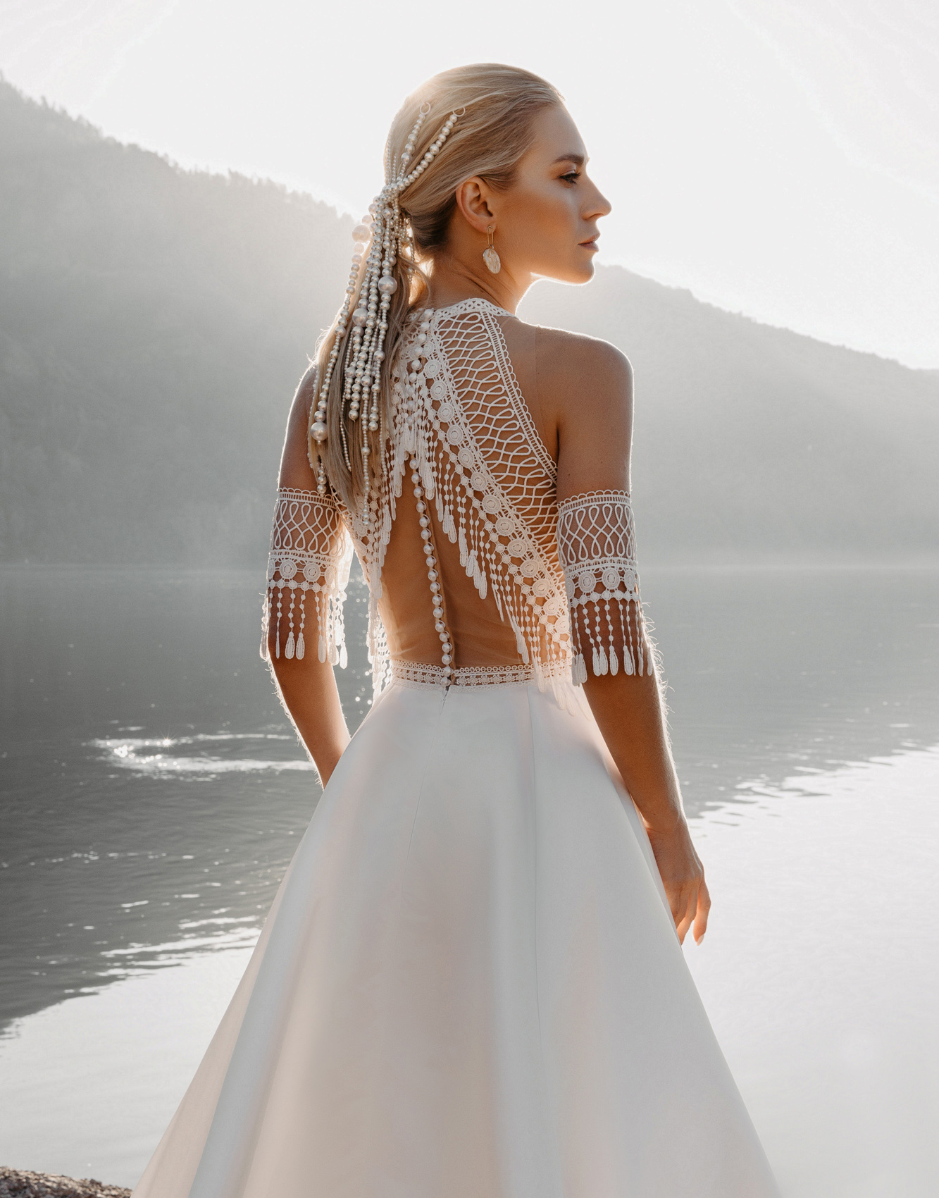 satin boho wedding dresses lace keyhole neckline buttons back bohemian beach wedding gowns vestido de novia