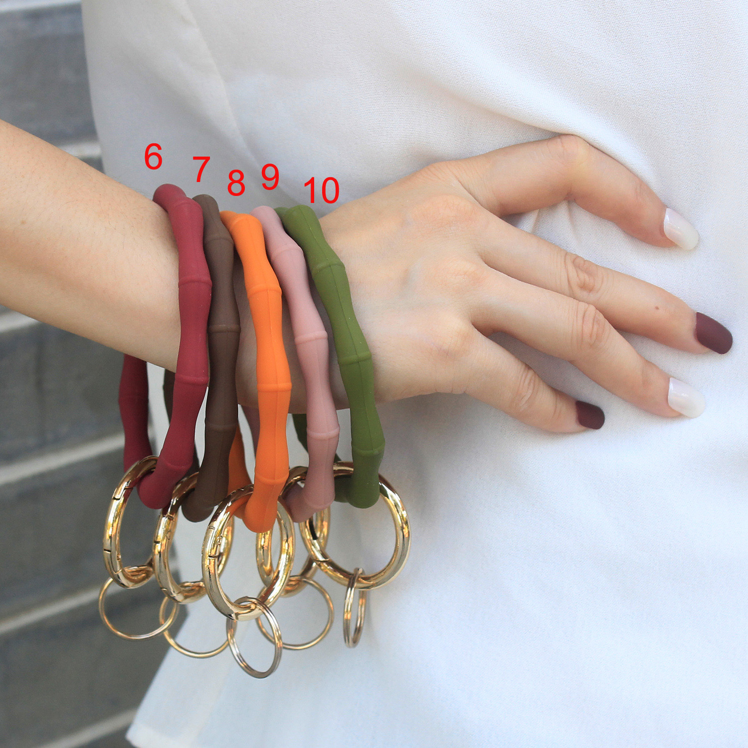 2020 New Large Circle Key Ring Bracelet Monogrammed Silicone Wristlet Keychain Bracelet Bangle Keyring Holder For Women Girls