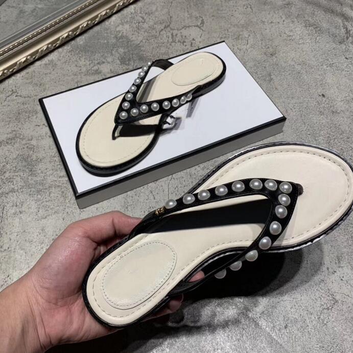 2019 summer new pearl toe flip-flops flippers women's outer wear flat sandals beach non-slip sandals and slippers girls, Black
2019 summer new pearl toe flip-flops flippers women's outer wear flat sandals beach non-slip sandals and slippers girls, Black