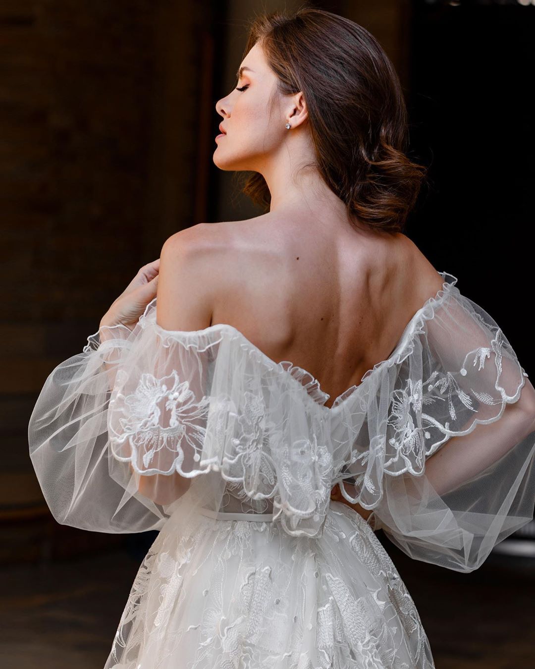 A Line Fabulous Beach Lace Wedding Dresses Off The Shoulder Bohemian Bridal Gowns With Long Sleeves Tulle Sweep Train Robe De Marie