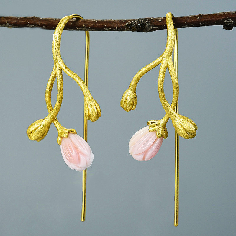 Sinzry Unique 18K Gold Jasmine Flower and Bud Natural Shell Dangle Earrings Real 925 Sterling Silver Fine Jewelry for Women
Sinzry Unique 18K Gold Jasmine Flower and Bud Natural Shell Dangle Earrings Real 925 Sterling Silver Fine Jewelry for Women