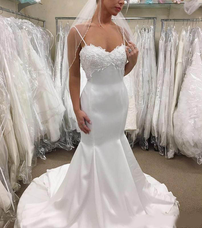 Spaghetti Straps 2020 Satin Mermaid Wedding Dresses Open Back Sexy Long Bridal Gowns Lace Appliques Sweep Train Vestidos De Novia .
