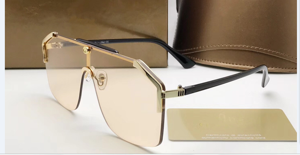 2019 New Luxury Fashion Mens Womens Sunglasses Ladies Large Oversized Square Frame Sunglasses Bold Style Sun glasses Women Brand Sunglasses
2019 New Luxury Fashion Mens Womens Sunglasses Ladies Large Oversized Square Frame Sunglasses Bold Style Sun glasses Women Brand Sunglasses
