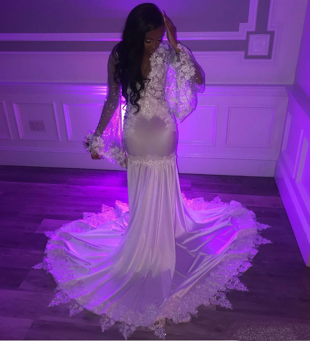 2019 African Mermaid Prom Dresses Lace V Neck 3D Floral Appliques Long Sleeve Evening Gowns Sequins Sweep Train Cocktail Party Dresses
