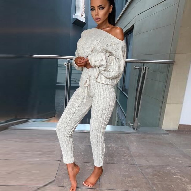 Women' Two Piece Pants 2021 Winter 2 Pieces Sweater Suits Set O-Neck Women Loose Solid Casual Pullover Knitted Clothing Suit, Khaki
Women' Two Piece Pants 2021 Winter 2 Pieces Sweater Suits Set O-Neck Women Loose Solid Casual Pullover Knitted Clothing Suit, Khaki