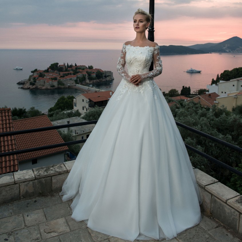 A Line Chic 3D Lace Appliqued Wedding Dresses Off The Shoulder Beaded Bridal Gowns Long Sleeves Tulle Floor Length Robe De Marie ppliqued