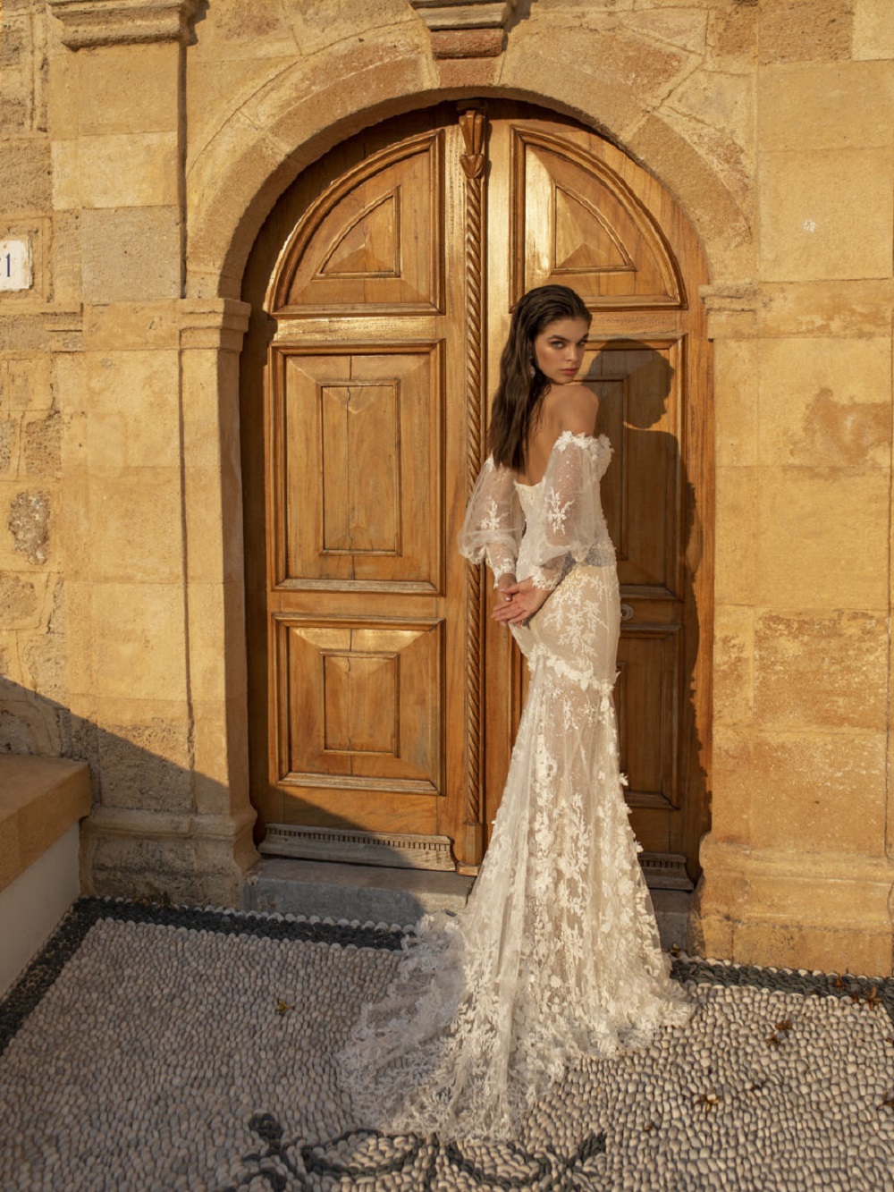 lian rokman mermaid dresses with long sleeves lace appliques sweep train beach wedding dress custom made western robe de soiree