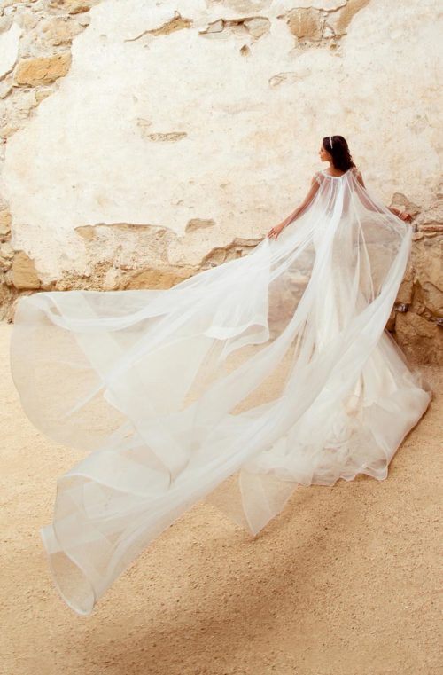 Kitty Chen 2019 Mermaid Wedding Dresses With Cape Beading V Neck Lace Appliqued Beach Bridal Gowns Cap Sleeve Sweep Train Wedding Dress