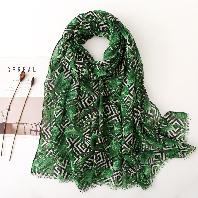 women Scarf female summer national wind cotton and linen scarf malachite green printing gauze sunscreen silk scarf winter echarpe