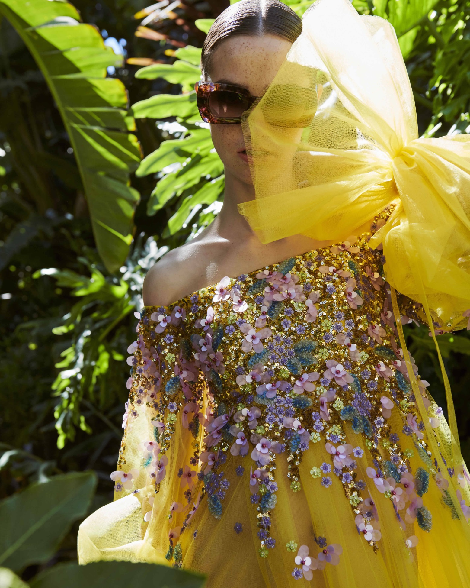 2020 Yellow Prom Dresses Bateau Neck Lace 3D Floral Flowers Beads Sequins A Line Fairy Evening Gowns Floor Length Special Occasion Gowns
