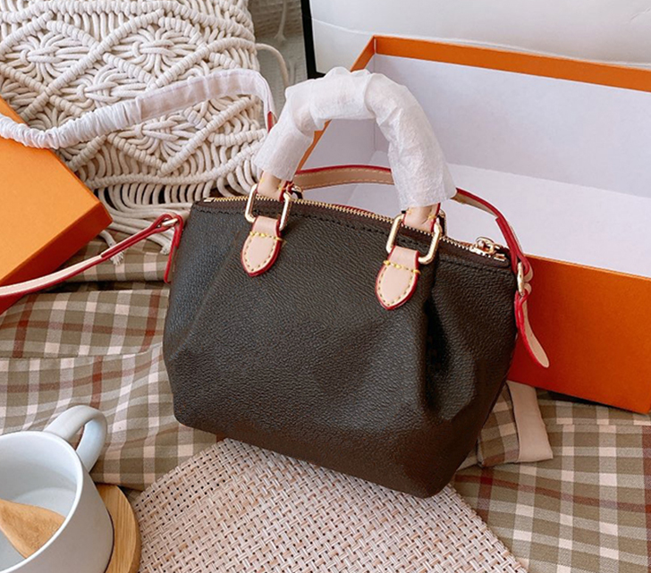 5A 2020 Mini handbags purses handbags shoulder bag cross body bag womens bags fashion bag with box
5A 2020 Mini handbags purses handbags shoulder bag cross body bag womens bags fashion bag with box