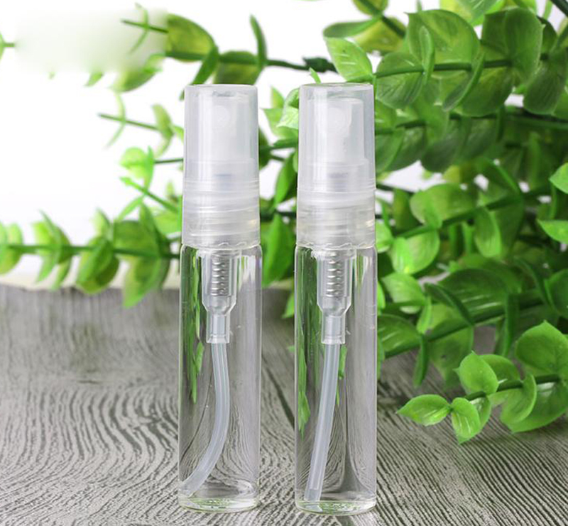 Wholesale mini atomizer bottles 5ml transparent amber test perfume vials empty spray glass bottle with gold silver lids
Wholesale mini atomizer bottles 5ml transparent amber test perfume vials empty spray glass bottle with gold silver lids