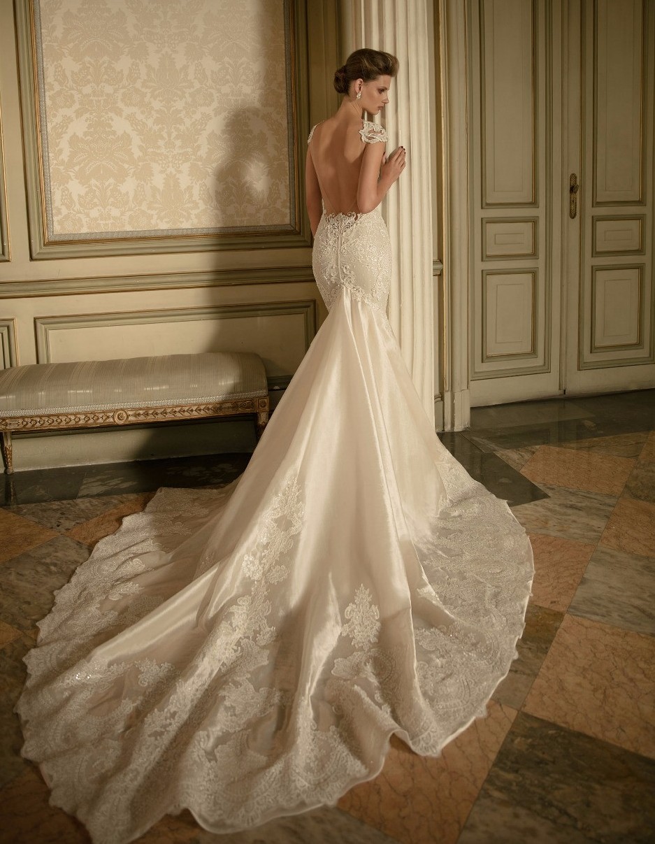 Sale Mermaid Hot Backless Wedding Dresses Sheer Deep V Neck Appliqued Sequined Bridal Gowns Satin Sweep Taffeta Trumpet Robe De Marie