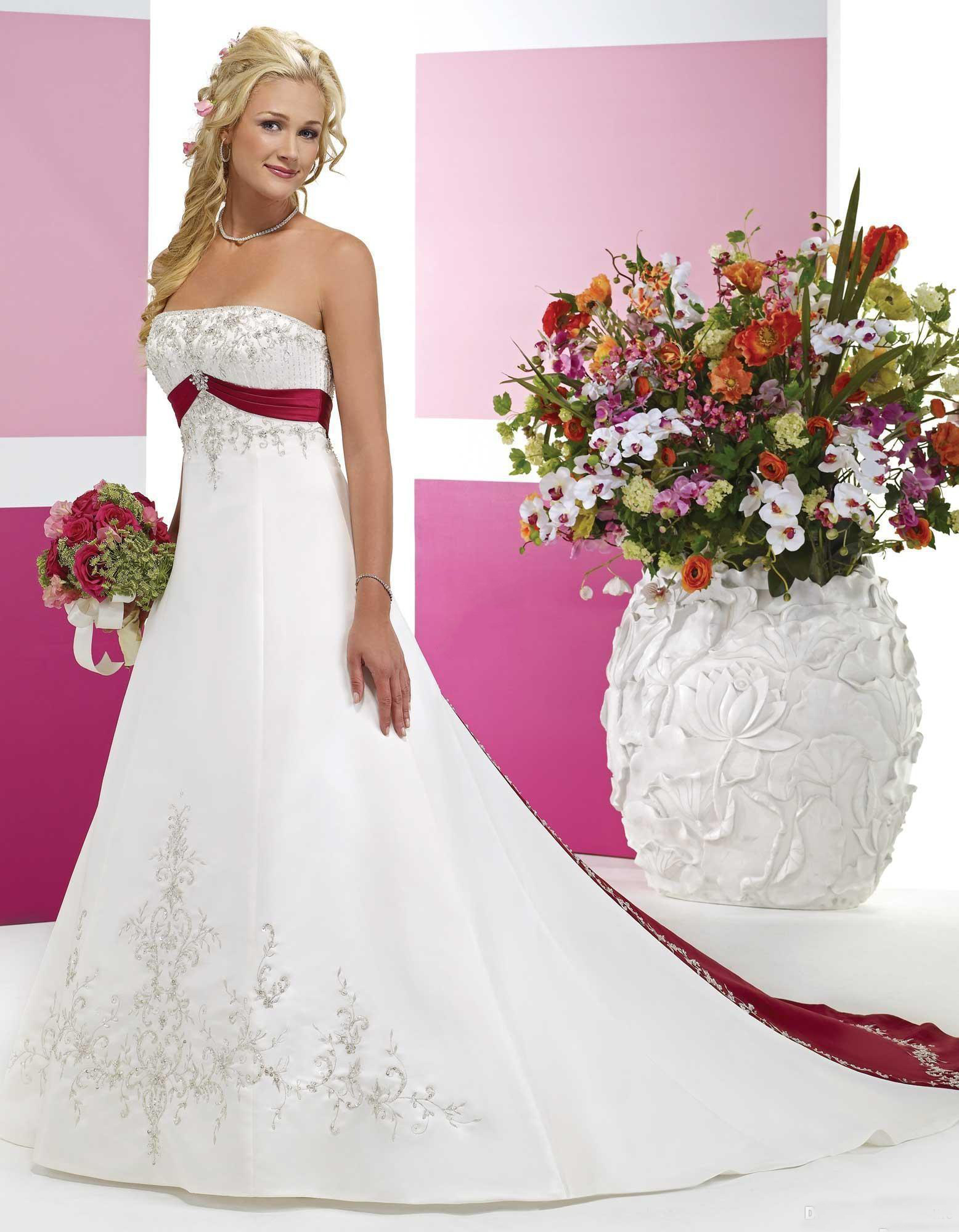 White And Red Bridal Gowns With Beaded Embroidery Empire Strapless Cathedral A Line Wedding Dresses 0521