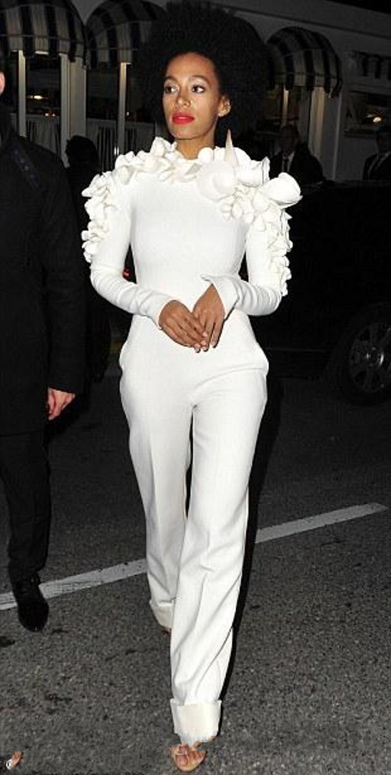 New Arrival Celebrity Dresses White Jumpsuit Long Sleeves High Neck with Flowers Formal Party Gowns Evening Dresses Custom Made