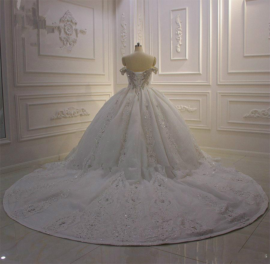 Real Pictures Ball Gown Wedding Dresse White Off Shoulder Luxury Crystal Beaded Saudi Arabian Dubai Bridal Gown Plus Size