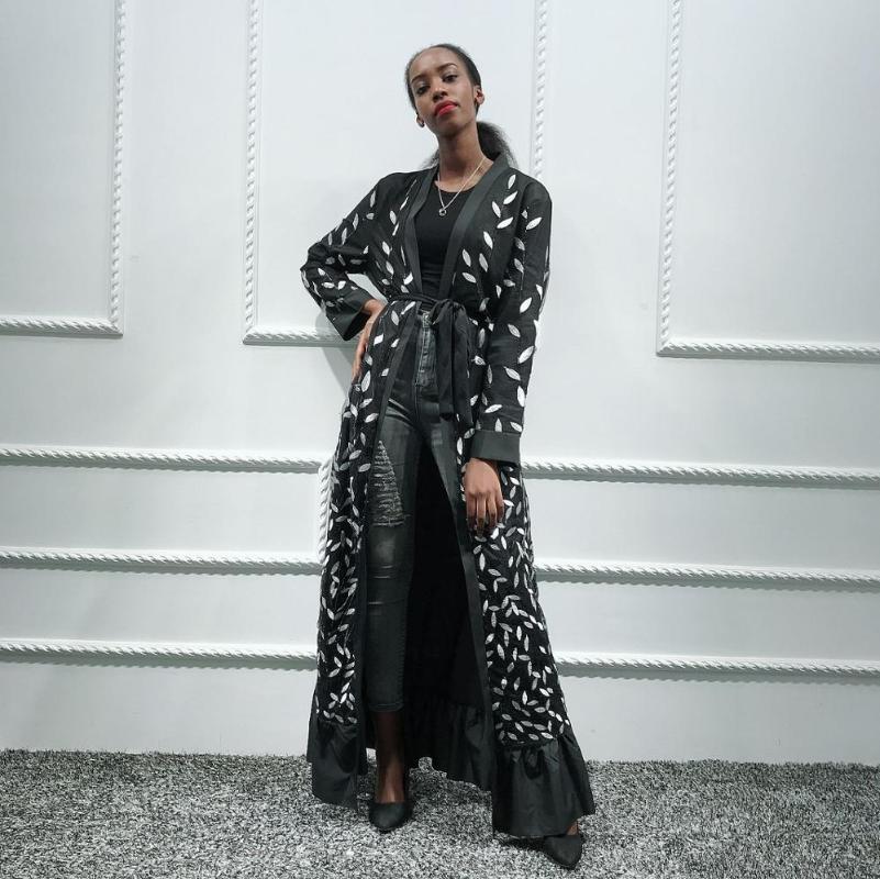 Women Robe Lace Sequined Caftan Marocain Qatar Islamic Clothing Kaftan Dubai Abaya Kimono Hijab Muslim Dress Open Abaya Ramadan 
Women Robe Lace Sequined Caftan Marocain Qatar Islamic Clothing Kaftan Dubai Abaya Kimono Hijab Muslim Dress Open Abaya Ramadan