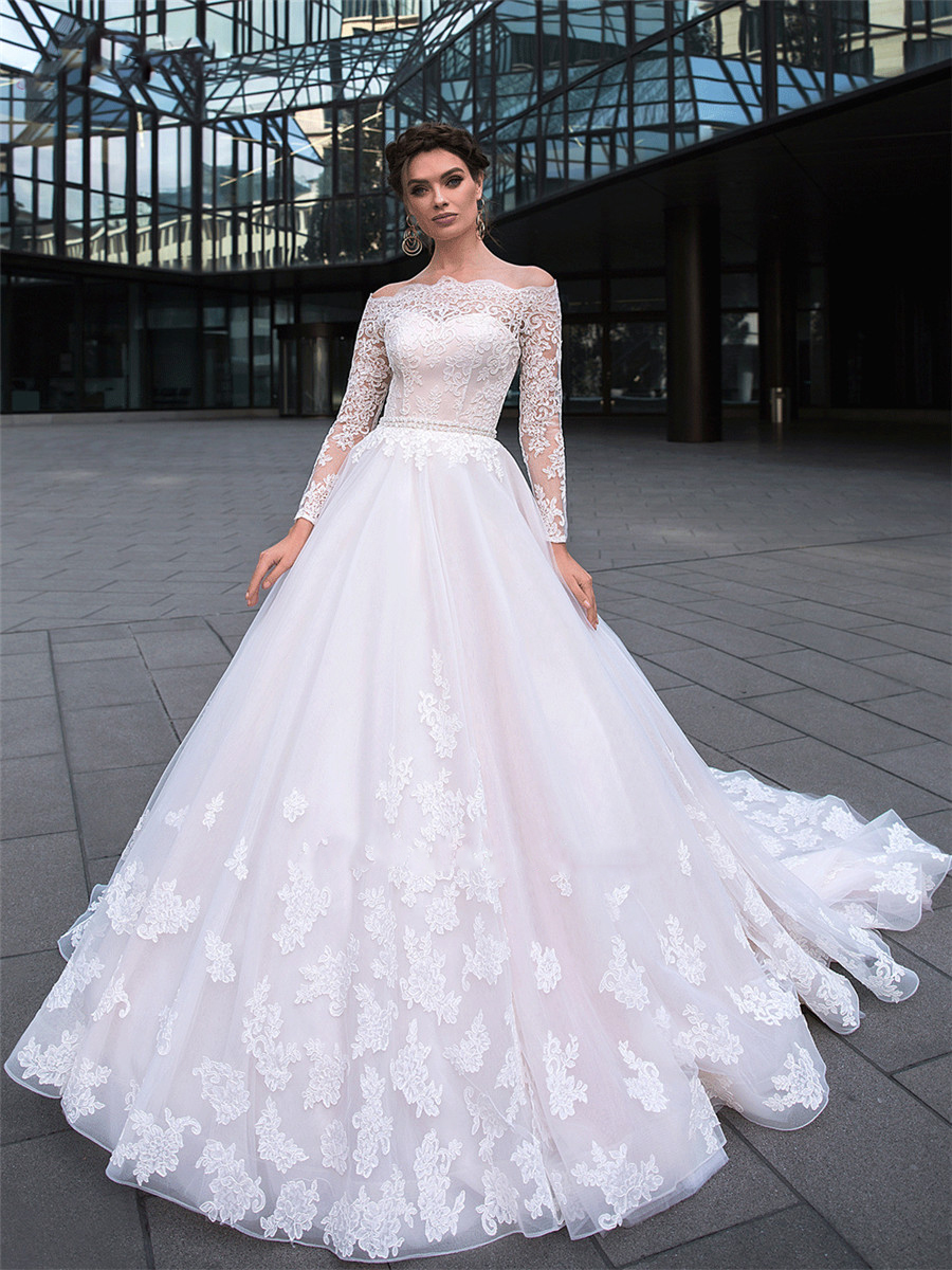 Bateau Lace Appliques A-Line Wedding Dresses 2020 Modest Long Sleeves Modest Bridal Dress Zipper Back With Button Garden Robe De Novia, White
Bateau Lace Appliques A-Line Wedding Dresses 2020 Modest Long Sleeves Modest Bridal Dress Zipper Back With Button Garden Robe De Novia, White