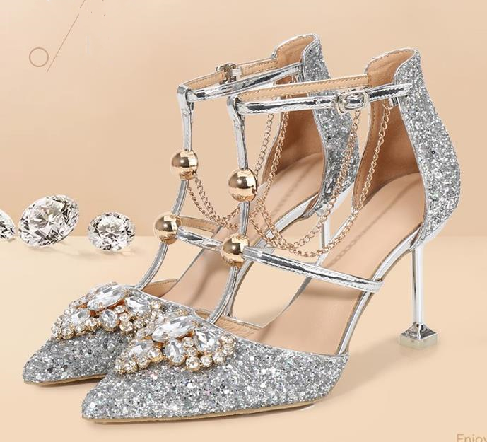 bridal wedding shoes silver crystal real leather T strappy high heels fashion luxury designer women shoes banquet Size 34 to 41 tradingbear, 6cm heel
bridal wedding shoes silver crystal real leather T strappy high heels fashion luxury designer women shoes banquet Size 34 to 41 tradingbear, 6cm heel