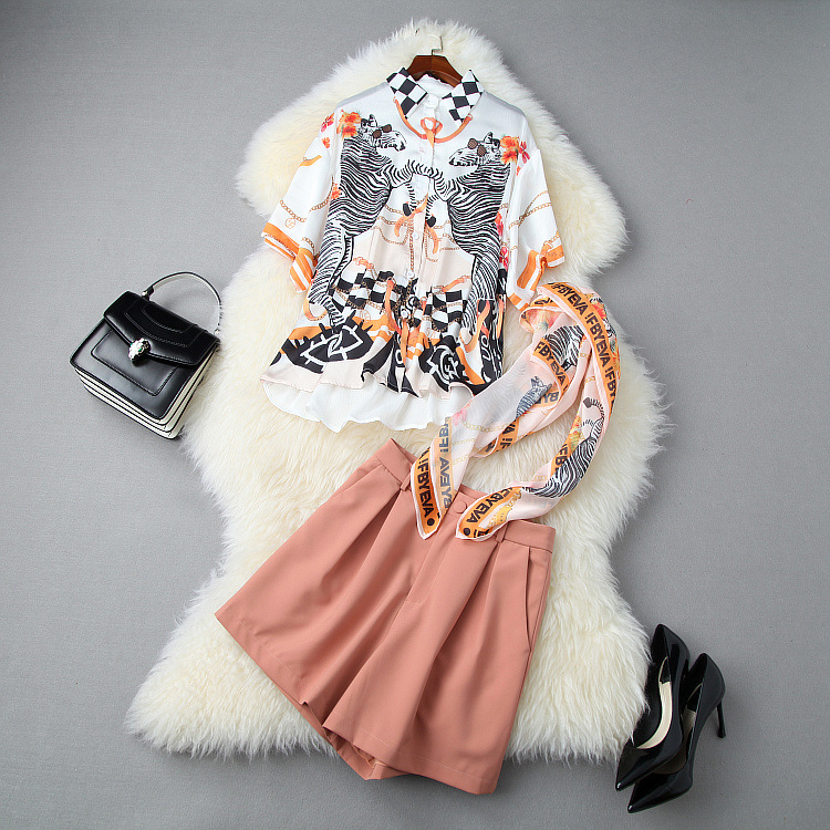 European and American women's wear 2020 summer new style Zebra print shirt with short sleeves Silk scarves shorts Fashion suits, White
European and American women's wear 2020 summer new style Zebra print shirt with short sleeves Silk scarves shorts Fashion suits, White