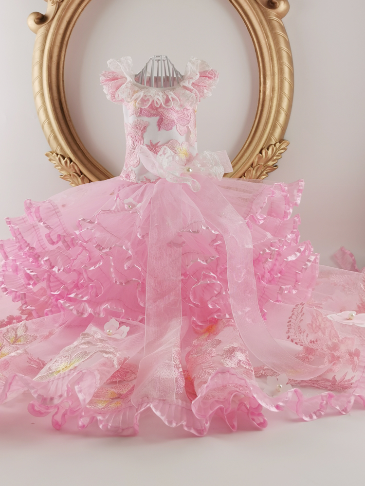 Free shipping handmade dog wedding dress gorgeous applique embroidery pink dropped wedding dress with long tail pet clothes
Free shipping handmade dog wedding dress gorgeous applique embroidery pink dropped wedding dress with long tail pet clothes